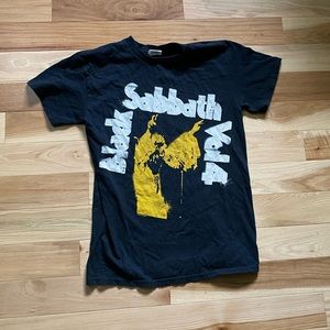 Black Sabbath volume 4 tee shirt